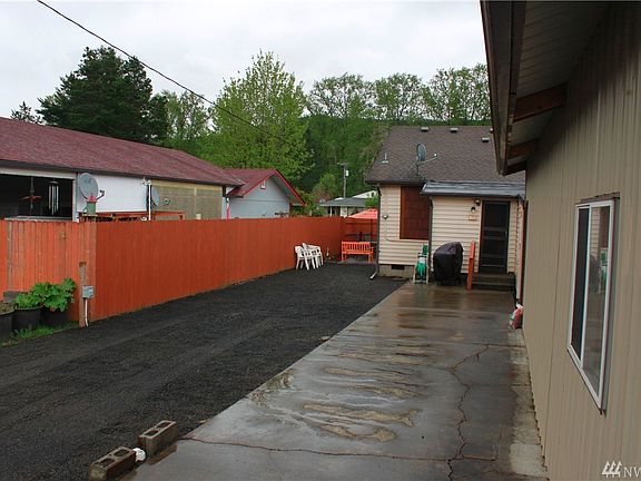 3rd image of 509 Morse St