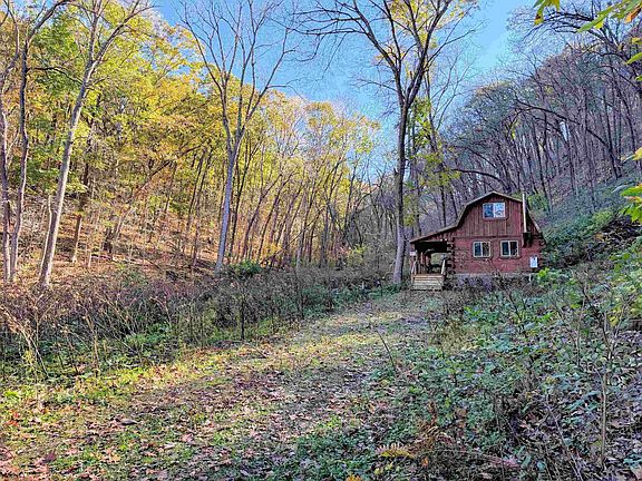 2nd image of 59213 Blackbow Creek Rd