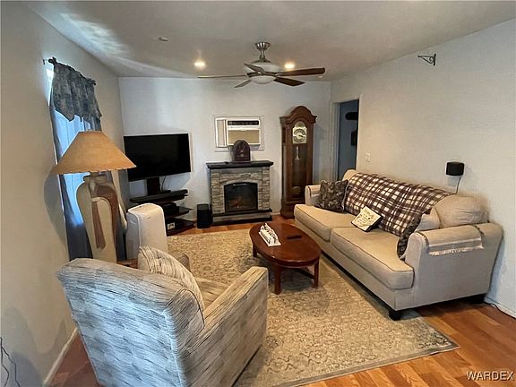 2nd image of 5023 E Miami Drive