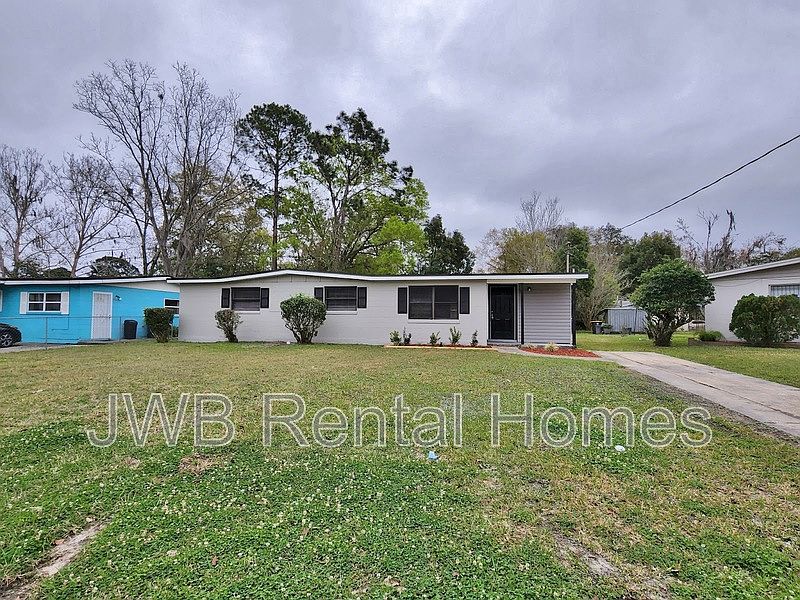 1st image of 5114 Doncaster Ave