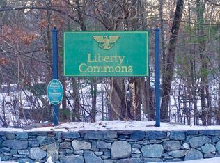 87 Berrington Rd, Leominster, MA 01453