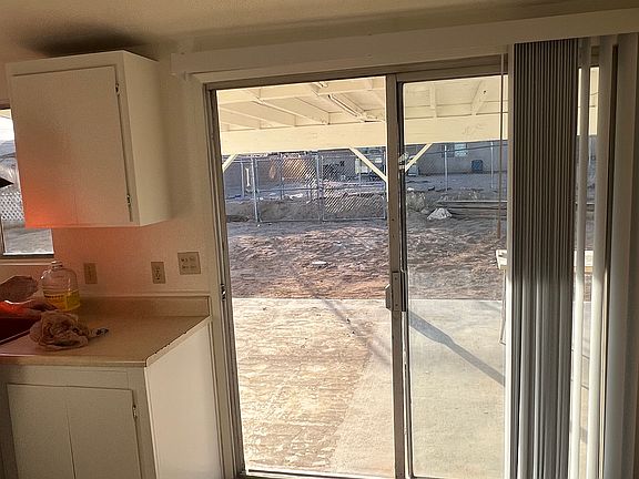 5th image of 6088 Chia Ave
