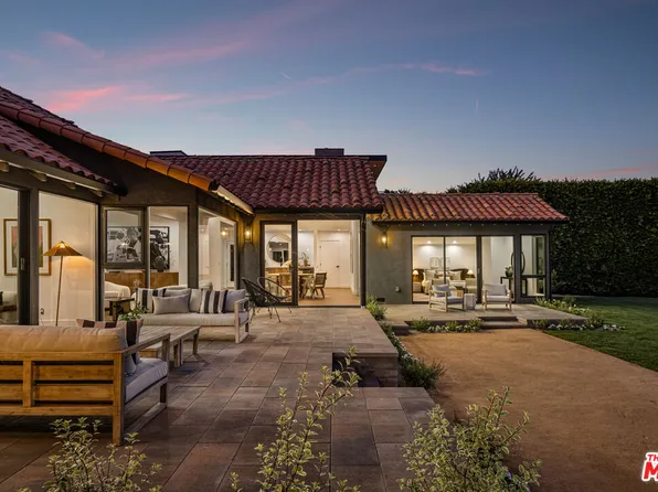 992 Napoli Dr, Pacific Palisades, CA 90272