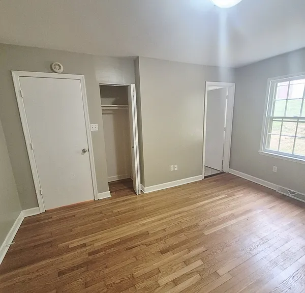2404 Barracks Ct #1 — Photo 16