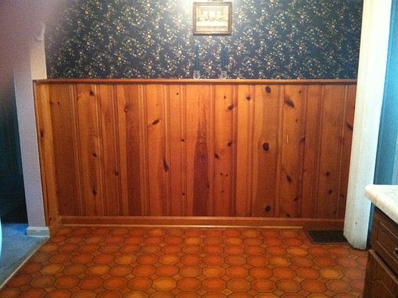 2nd image of 2522 E 38th St