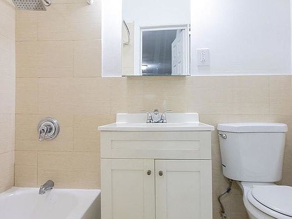 2nd image of 234 E 52nd St APT 3D