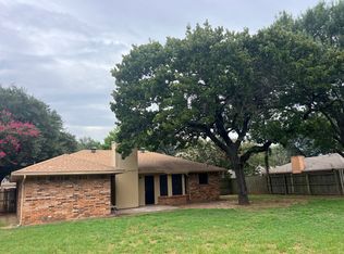 6102 Suffolk Dr, Arlington, TX 76001