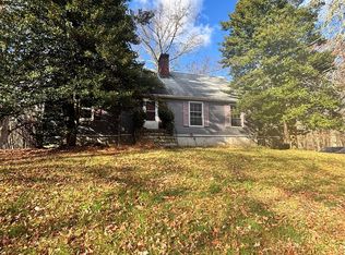 14 Forest Glen Rd, New Paltz, NY 12561