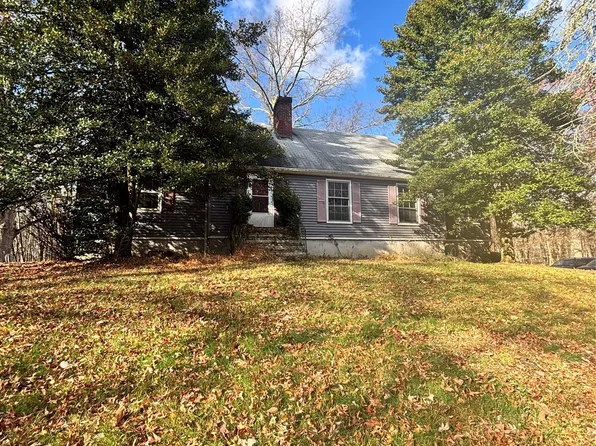 14 Forest Glen Road, New Paltz, NY 12561