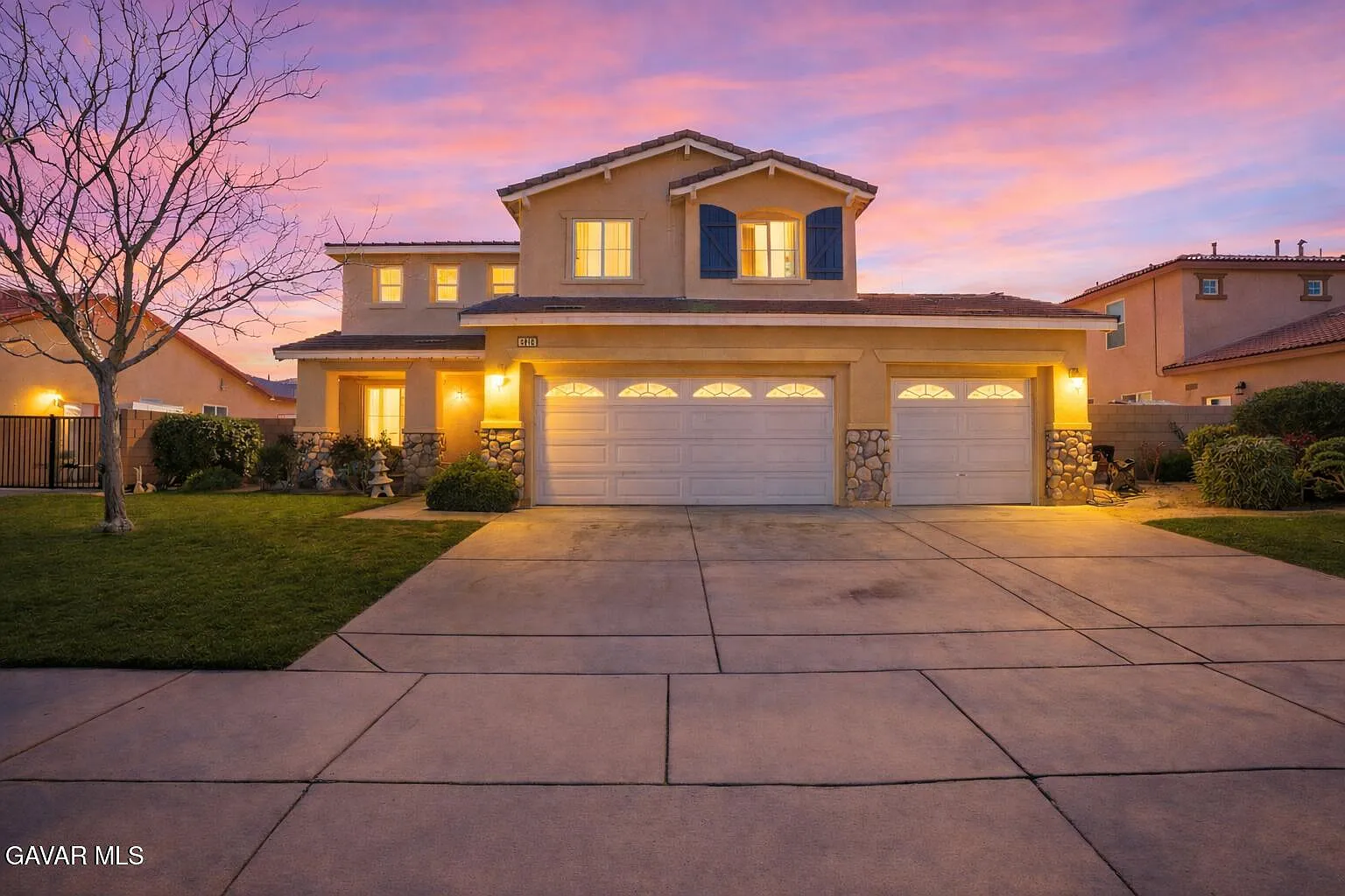 8816 Avoca Ct photo 1
