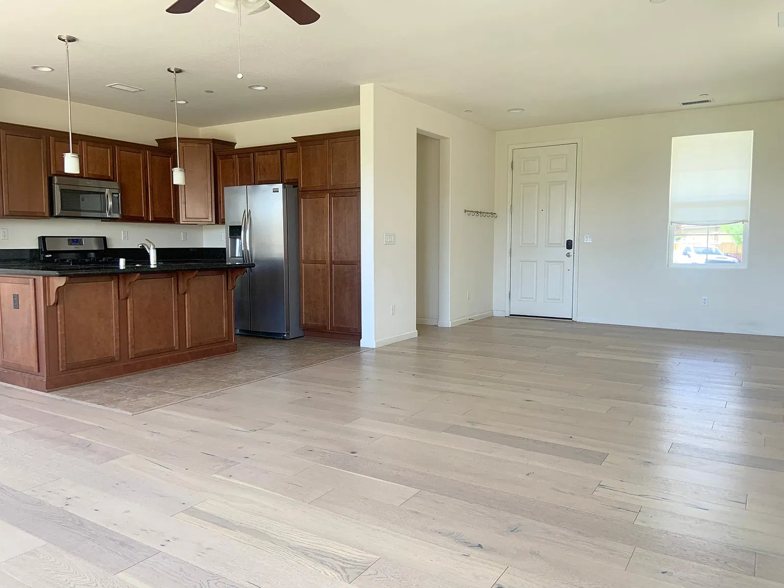 3 bed, 1506 sqft, $2,500 — Photo 4