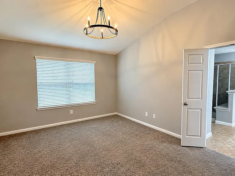 2310 Corry Crest Cir — Photo 8