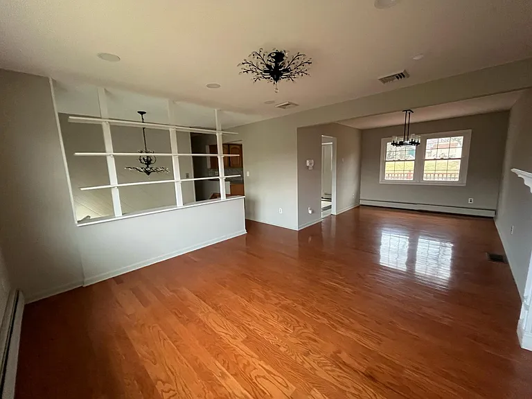 4 Roe Cir — Photo 5