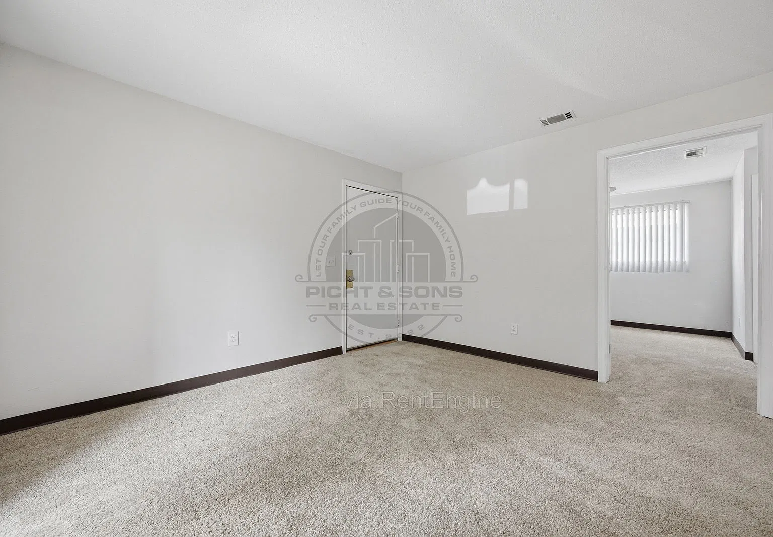 812 Richmond St — Photo 3