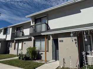 2103 Wharf Ln, Greenacres, FL 33463