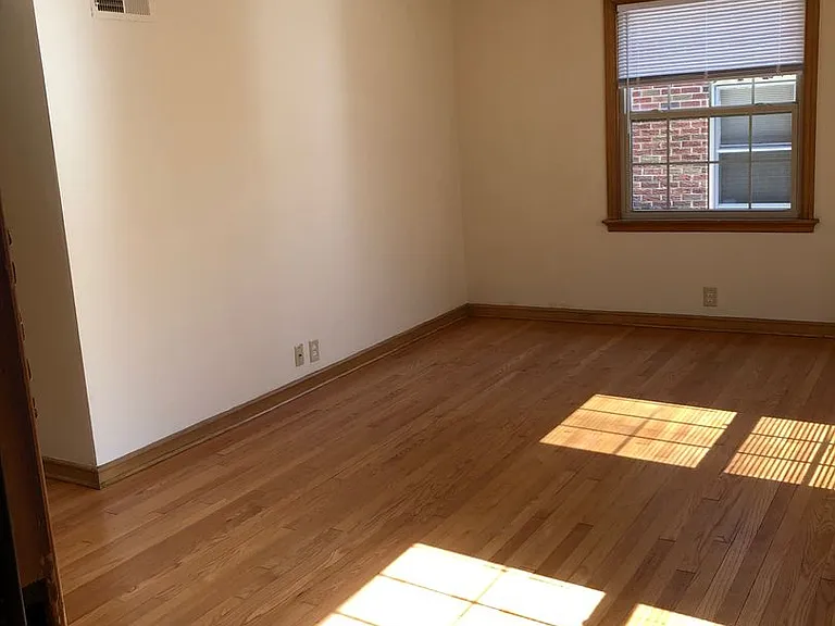 7608 Eagle St — Photo 32