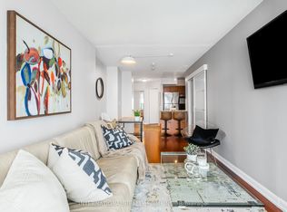 210 Victoria St #3303, Toronto, ON M5B 2R3