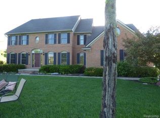 919 Arthurs Ct, Pinckney, MI 48169