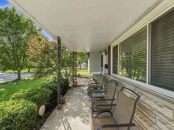 2nd image of 4845 Valley Forge Dr