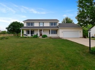 1353 Cobblestone Dr, Valparaiso, IN 46385