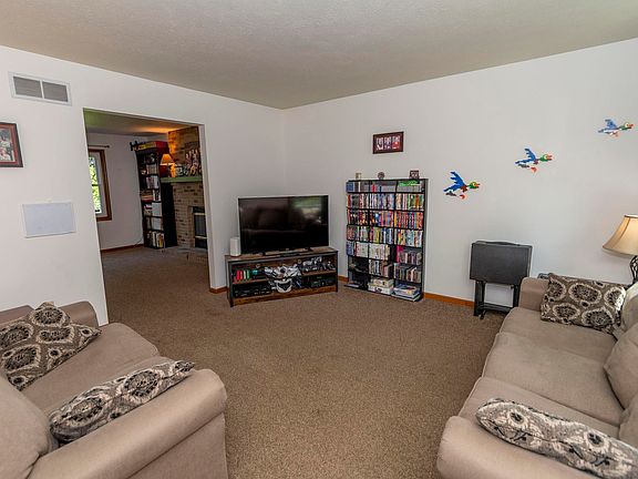 3rd image of 51145 W Brandychase Dr