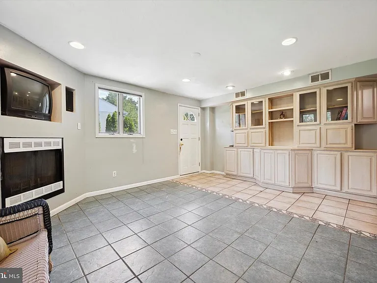 1443 Valley Forge Rd — Photo 18