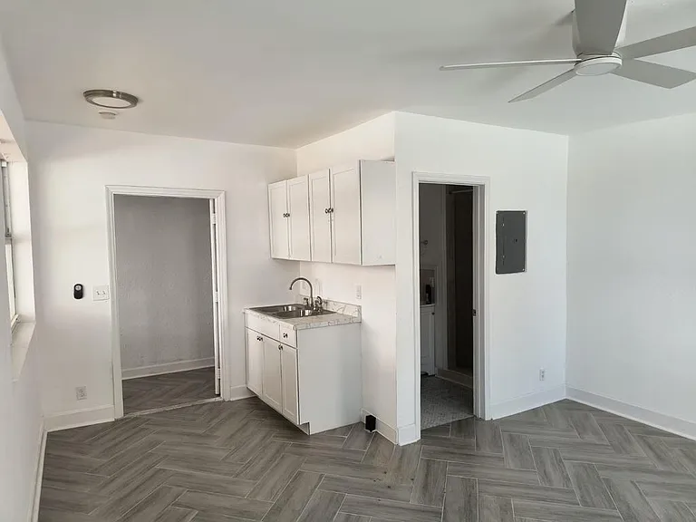 2410 S Atlantic Ave #A — Photo 7