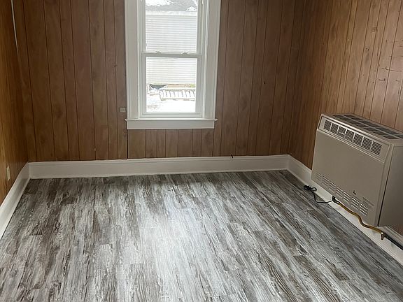 5th image of 38 Broadhead Ave APT 2