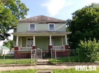 100 W Main St, Ellisville, IL 61431