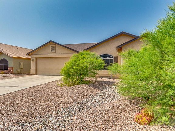 3rd image of 40406 N Shetland Dr
