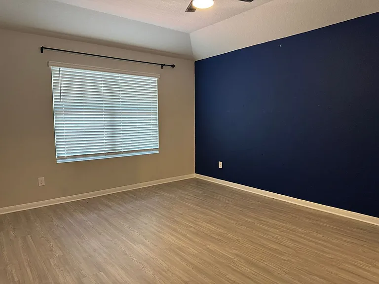 12702 Mirecourt Way — Photo 16