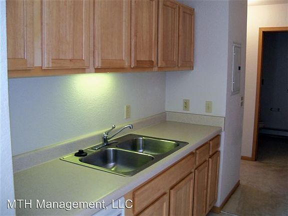 2nd image of 509 S Pine River St #4211462