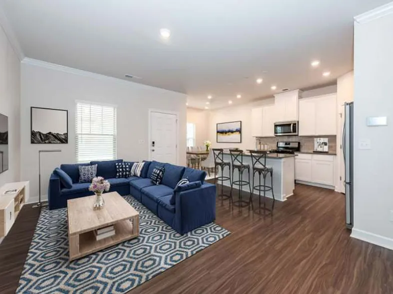 12421 Larue Ln