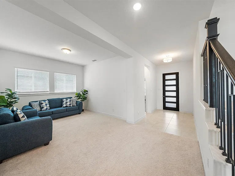 2211 Stone Lodge Ct — Photo 3