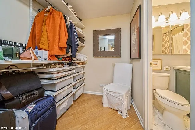 400 E Randolph St #2622 — Photo 8