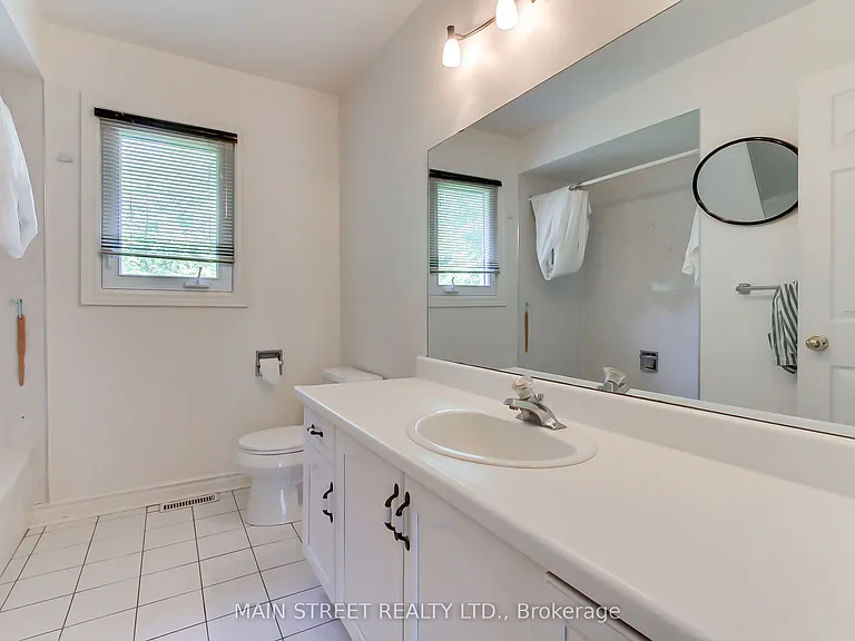 223 Burns Blvd — Photo 21