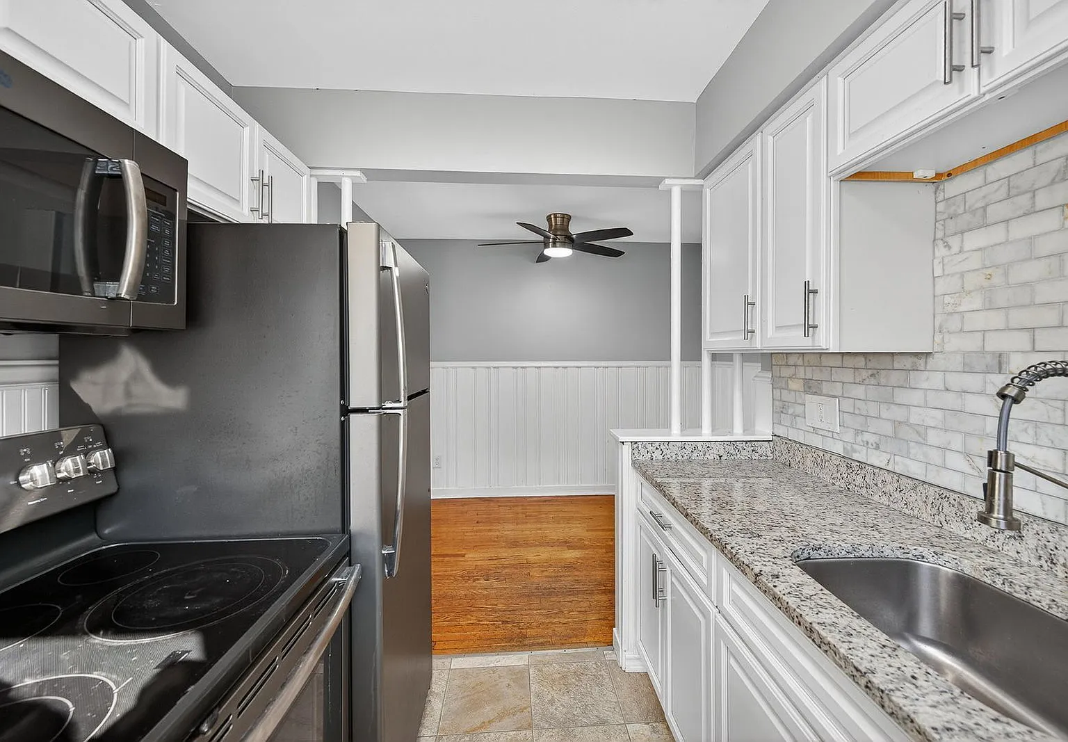 1 bed, 1.0 bath, 800 sqft, $1,210 — Photo 3