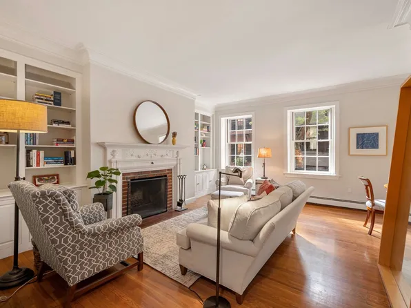 5 Myrtle St APT 2, Boston, MA 02114