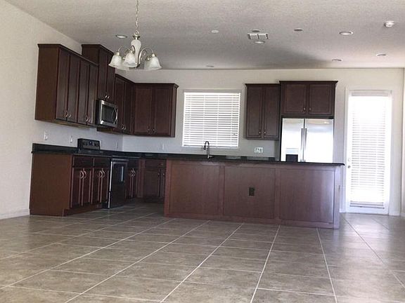 5th image of 8068 Bluejack Oak Dr