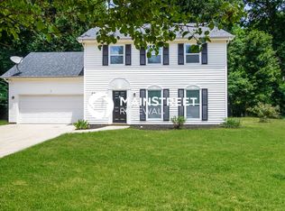 7206 Rothmore St, Charlotte, NC 28215