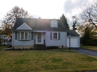 26 Waverly Ave, Springfield, NJ 07081