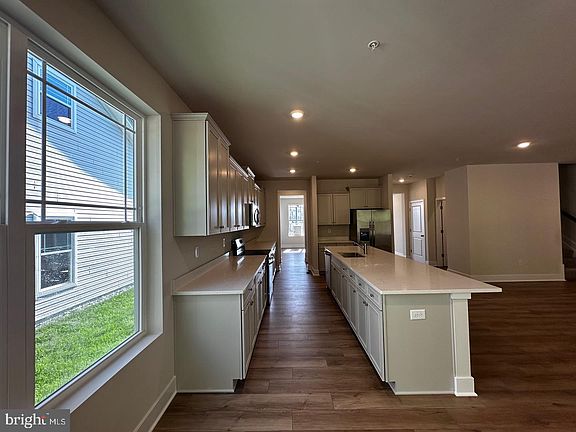 5th image of 10872 Cape Breton Ct