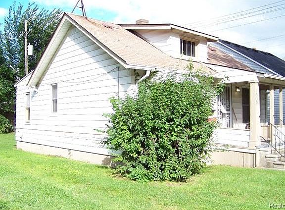 2nd image of 1530 Reo Ave