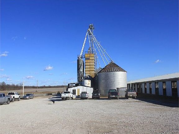 3rd image of 23551 Highway 11