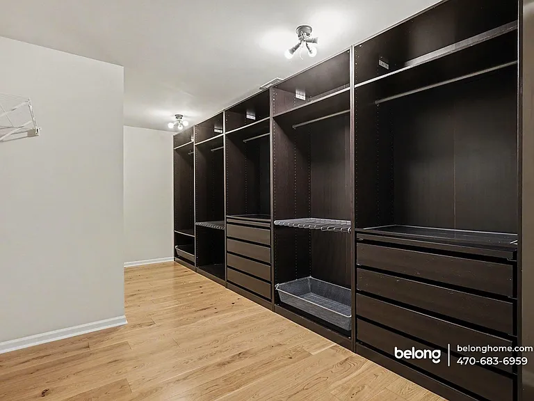 204 Manous Way — Photo 6