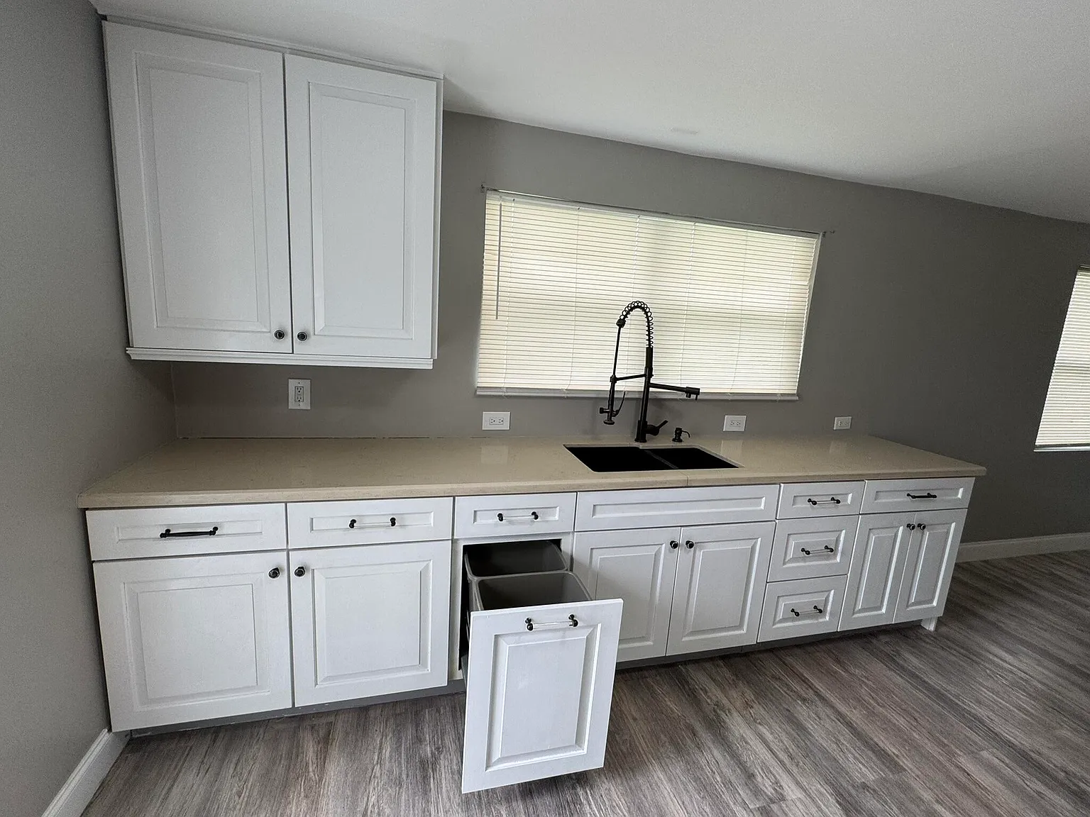 3890 Lakewood Rd — Photo 3