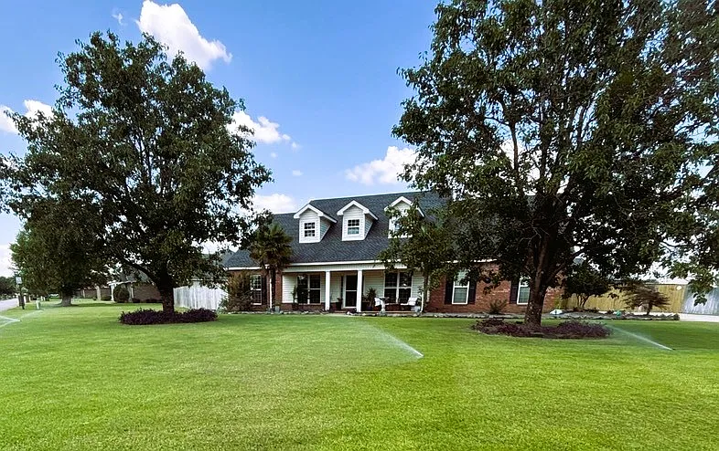 4 bed, 2788 sqft, $750 — Photo 1