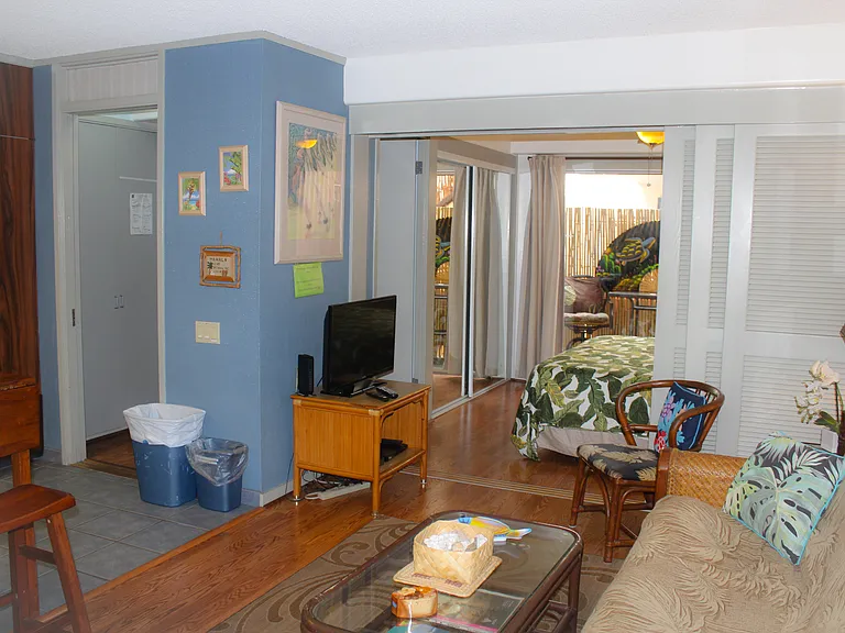 417 Nohonani St #203 — Photo 8