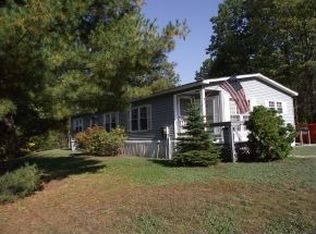 1 Elm Pl, Loudon, NH 03307