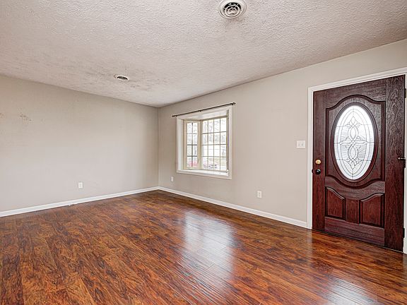 3rd image of 1716 Geri Dr